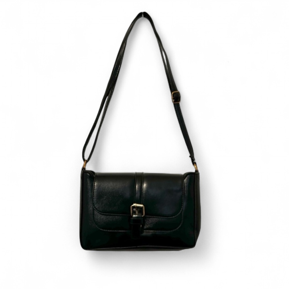 Elegant Black Leather Shoulder Bag